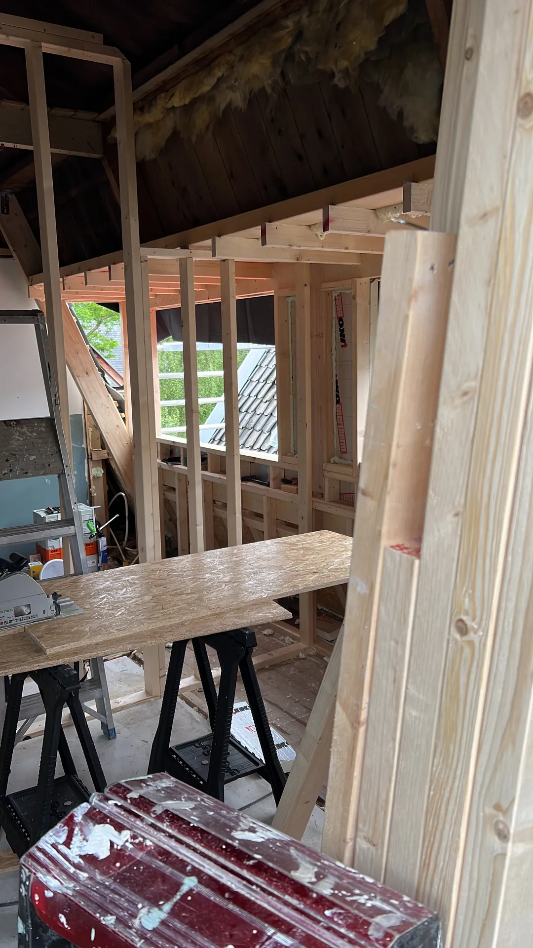 Nieuw houten regelwerk voor de binnenwanden